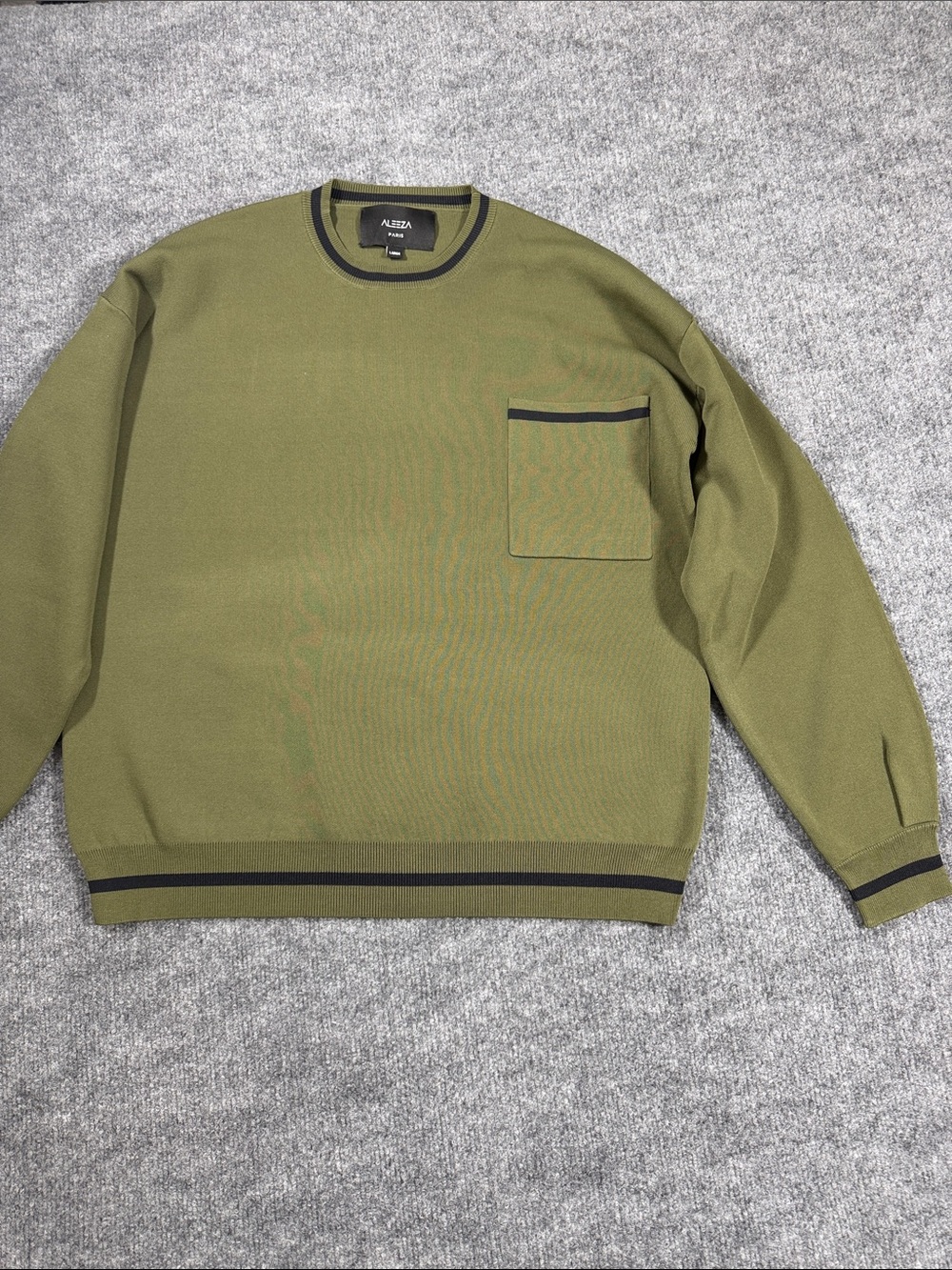 Aleeza Paris Men’s Olive Green Crewneck Pocket Sweater